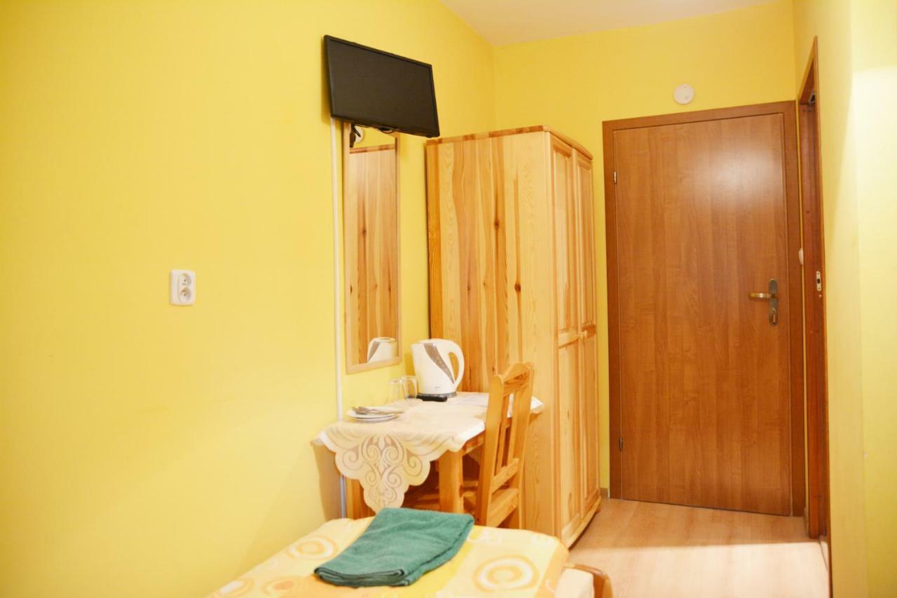 Pod Kamiennikiem Hotel Trzemesnia Exterior photo